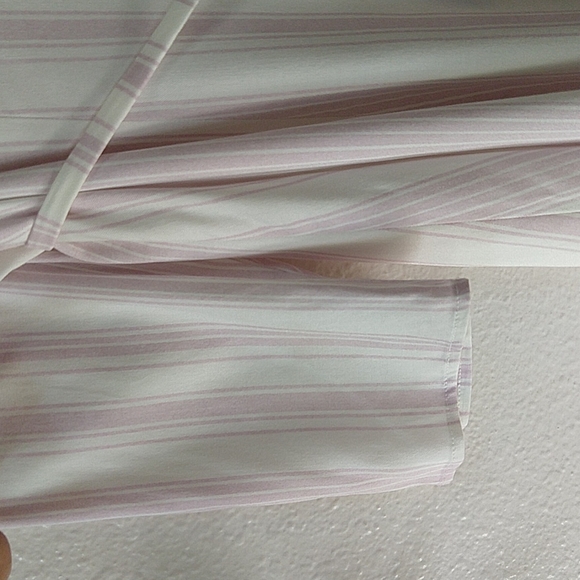 Torrid Purple and Ivory Stripe Challis Tunic Top Plus Size 00,  US M/L 10 - Picture 10 of 13